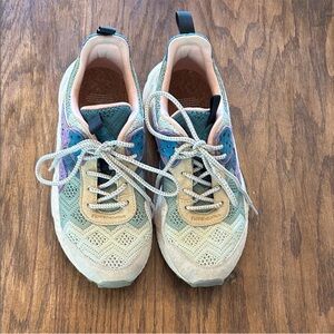 Flower Mountain Women's Athletic Shoes - Green and Purple